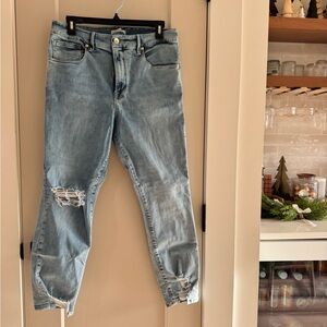 Good American women's Relaxed Light Blue Jeans size 14/32